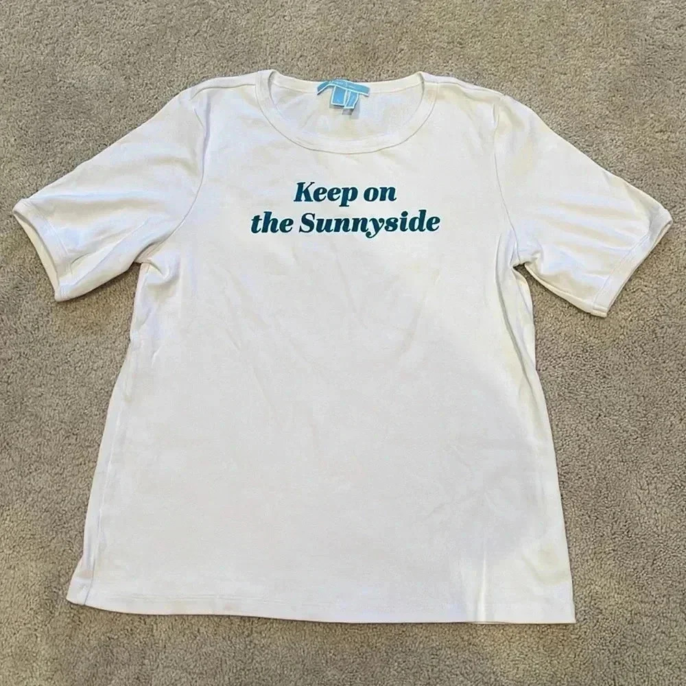 Draper James “Keep on the Sunnyside” white crew tshirt size L